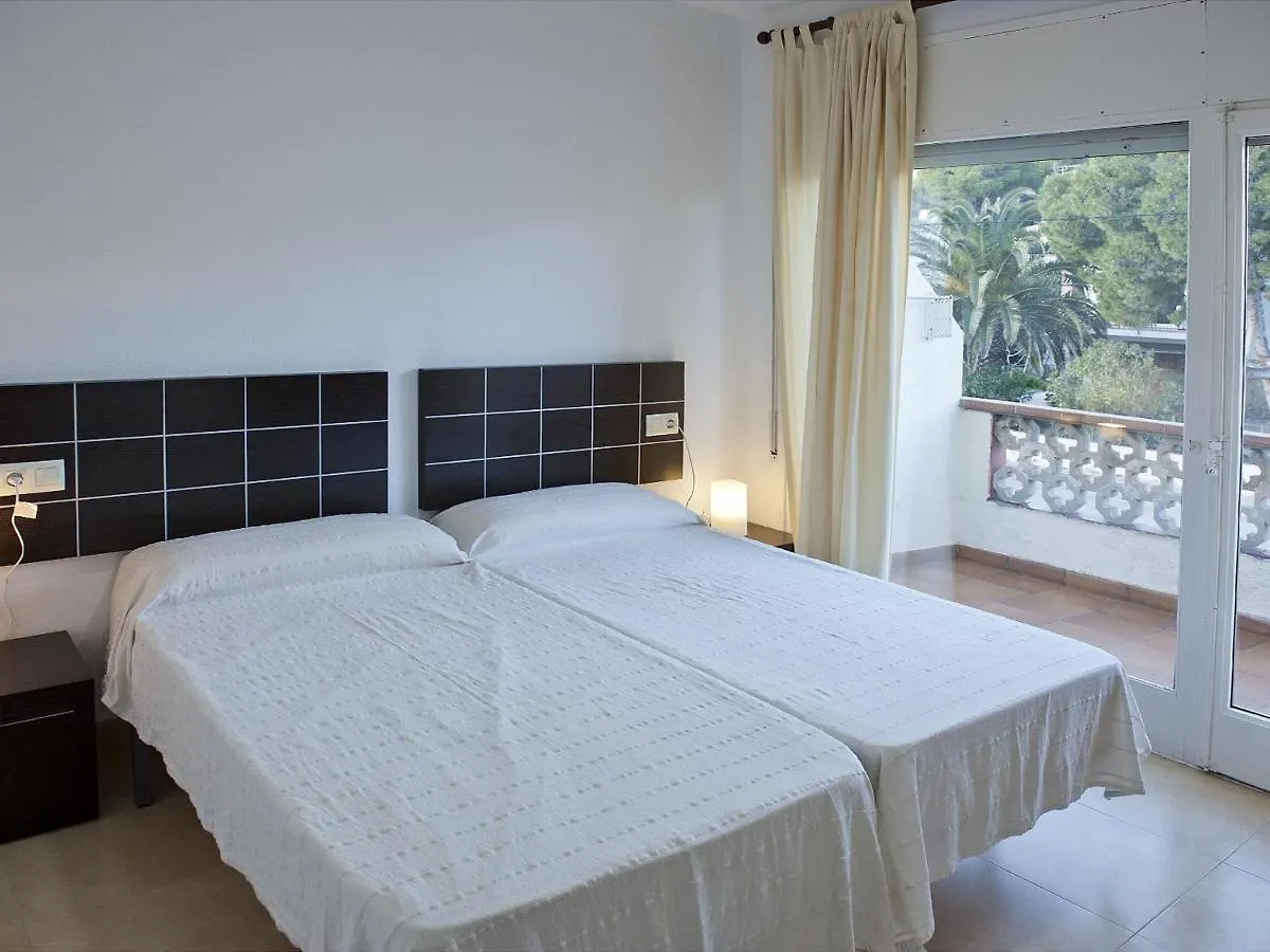 Apartamento Luminoso En 1ª Linea De Mar Con Terraza Y Vistas, Cerca De Playas Y Comercios. - Es-228-36 Llanca Apartment